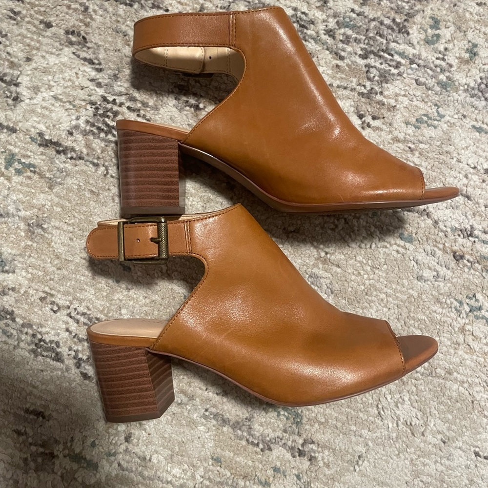 Clarks Women's Brown Leather Open-Toe Slingback Mules - Picture 6 of 11